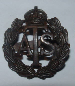AUXILIARYTERRITORIALSERVICEOFFICERSBzCAPBADGE1JPG.JPG