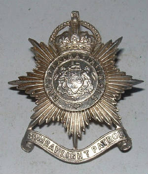 BOMBAYLIGHTPATROLSILVERCAPBADGE1JPG.JPG