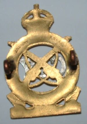 COUNTYOFLONDONYEOMANRYOFFICERSCAPBADGE2JPG.JPG