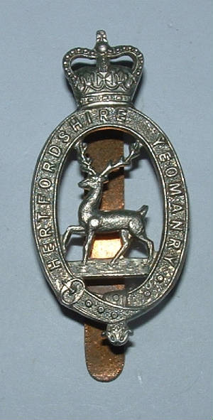 HERETFORDSHIREYEOQCPOST1953CAPBADGE1JPG.JPG