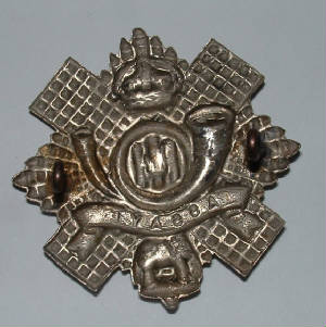 HIGHLANDLIGHTINFANTRYLONGSCROLLGLENGARRYBADGE2JPG.JPG