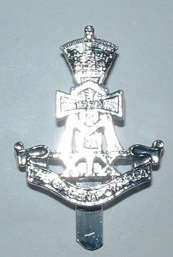 GREENHOWARDSANODISEDCAPBADGE1JPG.JPG
